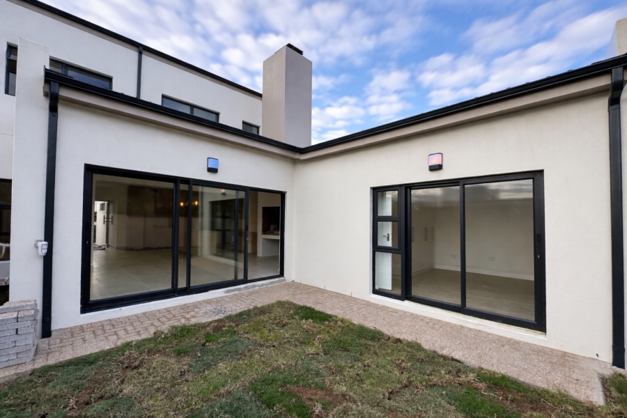 4 Bedroom Property for Sale in Sandown Western Cape